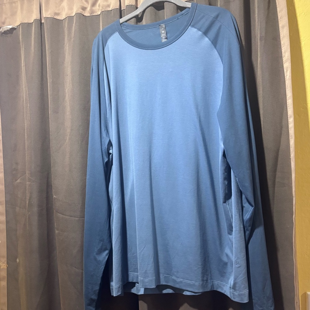 Lululemon Men’s Blue Athletic Pullover Long Sleeve Shirt Size XXL